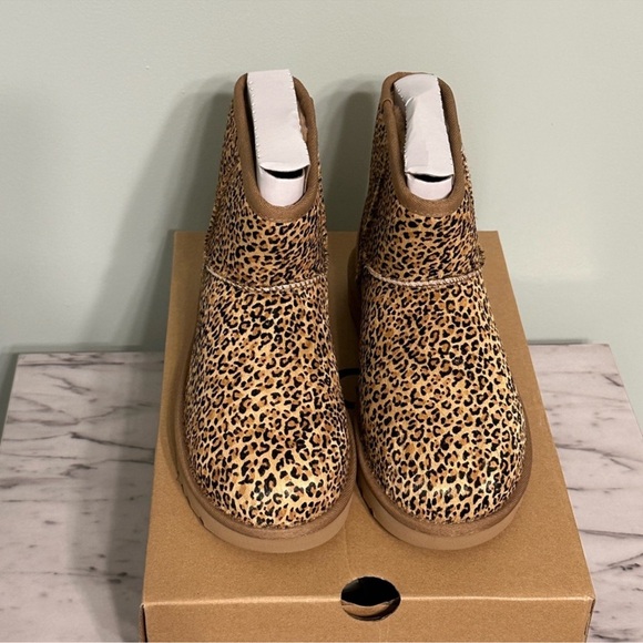 UGG Women's Classic Mini Speckles Genuine Calf Hair Animal Leopard Cheetah 6 - Picture 6 of 10